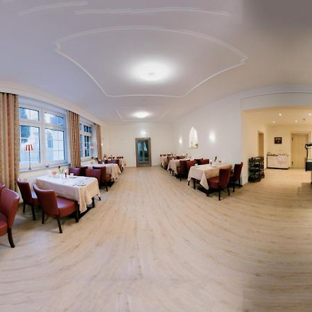 באד פירמונט Hotel Heldt מראה חיצוני תמונה