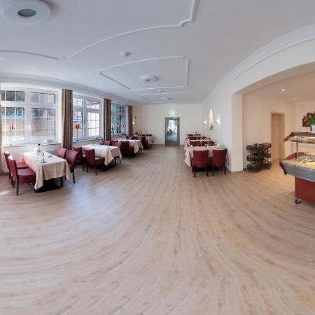 באד פירמונט Hotel Heldt מראה חיצוני תמונה
