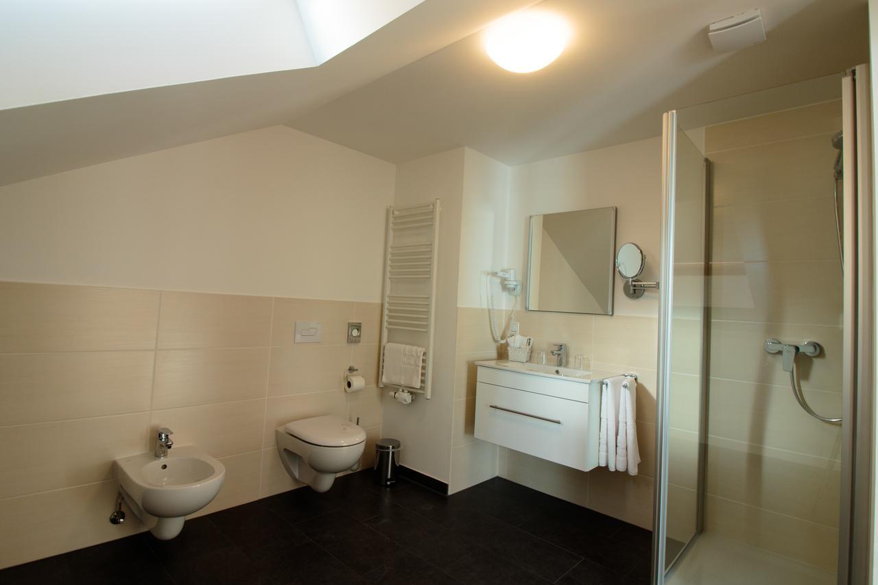 באד פירמונט Hotel Heldt מראה חיצוני תמונה