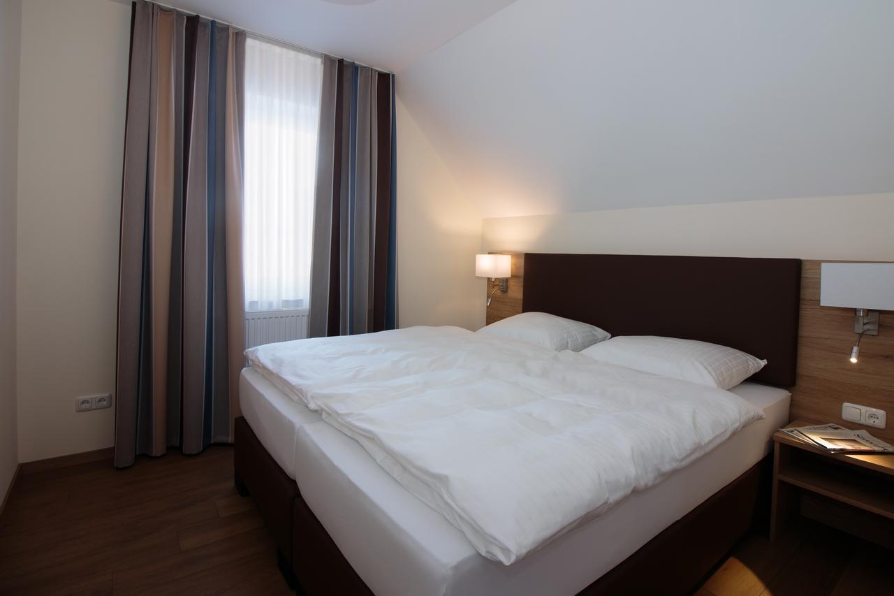 באד פירמונט Hotel Heldt מראה חיצוני תמונה