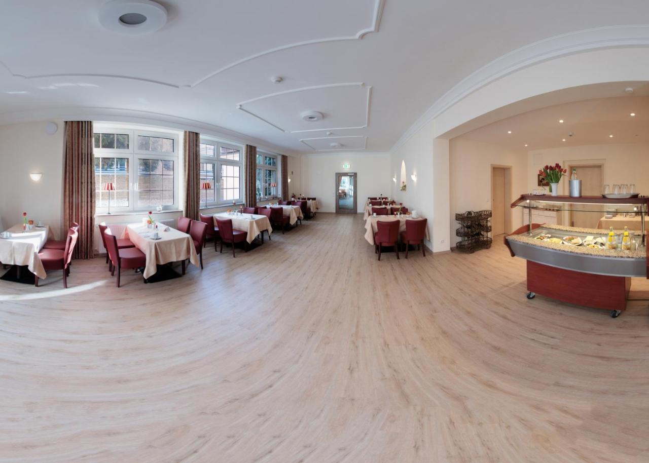 באד פירמונט Hotel Heldt מראה חיצוני תמונה